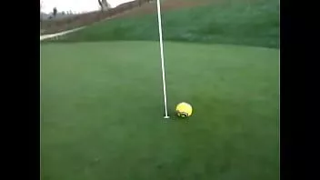 Afspelen Golfbaan wank cum naakt in toilet x2 jan 2022