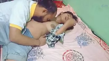 play 与男朋友的完整性爱浪漫，丈夫背后的德西性爱视频，印度德西哥性爱视频，印度饥渴的女孩被她的男朋友性交