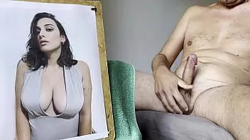Afspelen Zeer heet sperma eerbetoon voor rondborstige meid