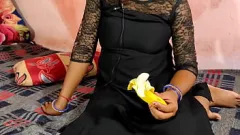 play Aniversário de Hindi Bhabhi comemorado com um presente de Ejaculação