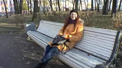 Riproduci Amatoriale bruna sexy stuzzica con la figa pelosa in un video fatto in casa da solo