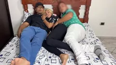 play Trio fatto in casa: Latina GF si arrende alle voglie ruvide del migliore amico
