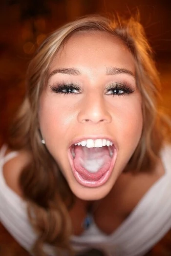 Pornoster Kennedy Leigh